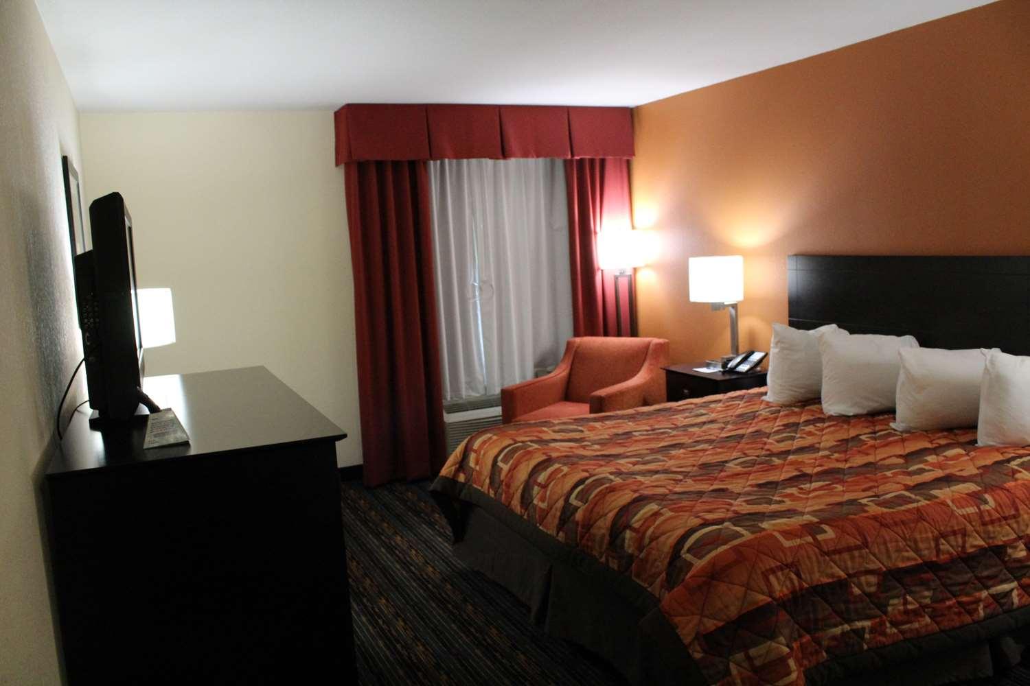 Western Kenosha Hotel Broken Arrow