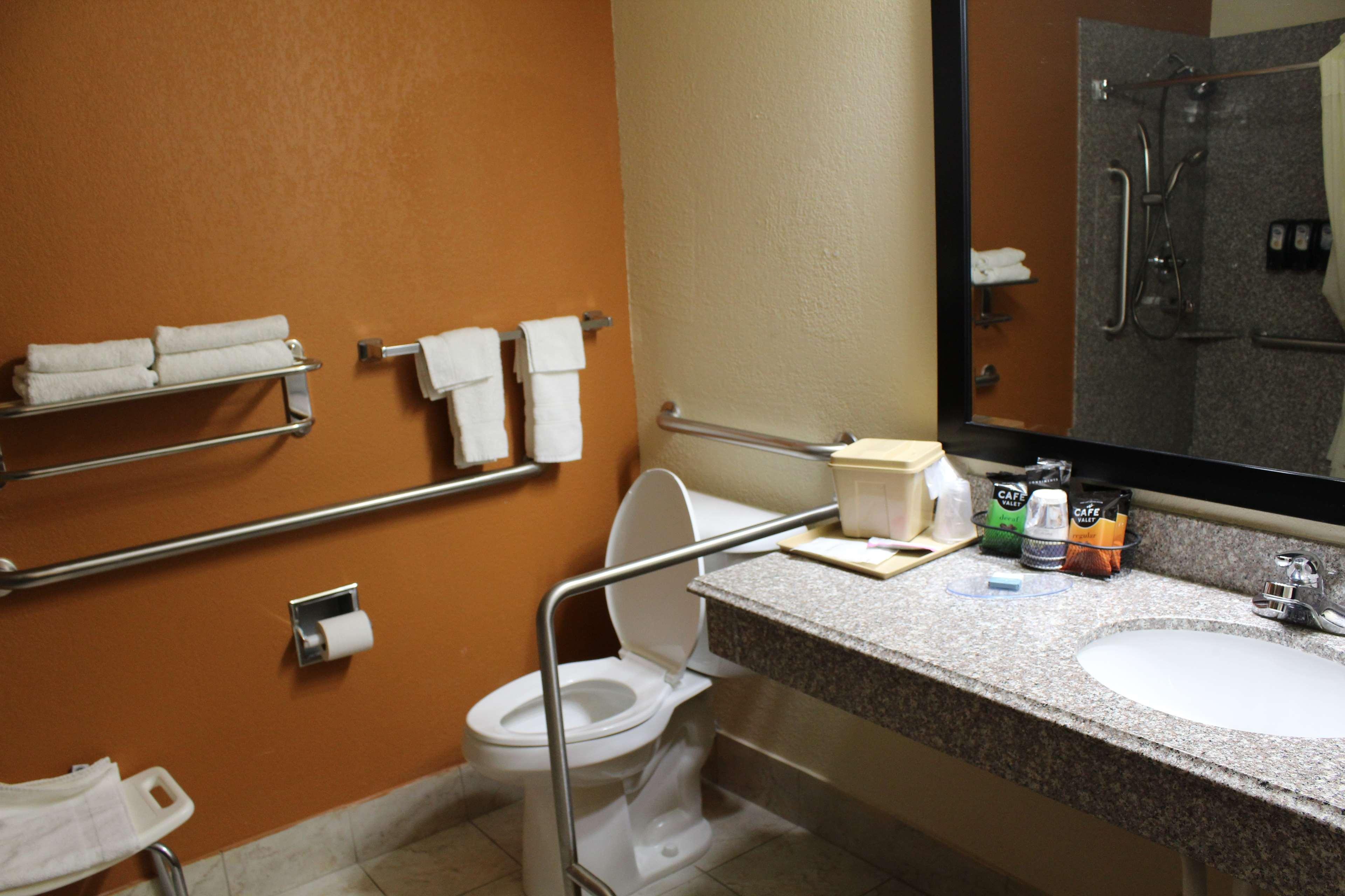 Hotel Western Kenosha Broken Arrow